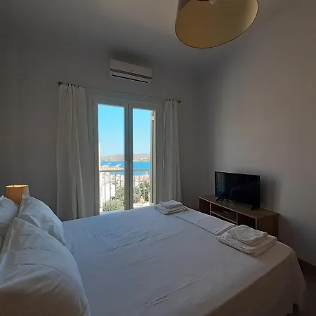 Plakes Luxury Apartment Ermoupoli