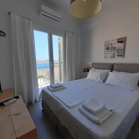 Plakes Luxury Apartament Ermupoli