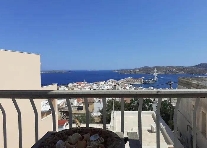 Apartamento Plakes Luxury Hermópolis