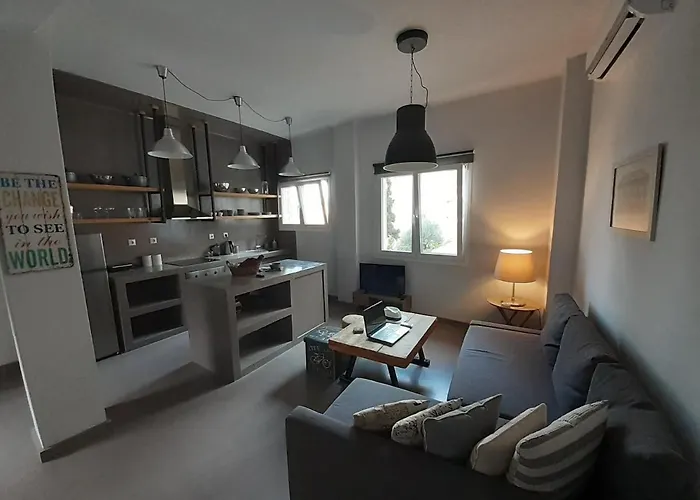 Plakes Luxury ארמופוליס