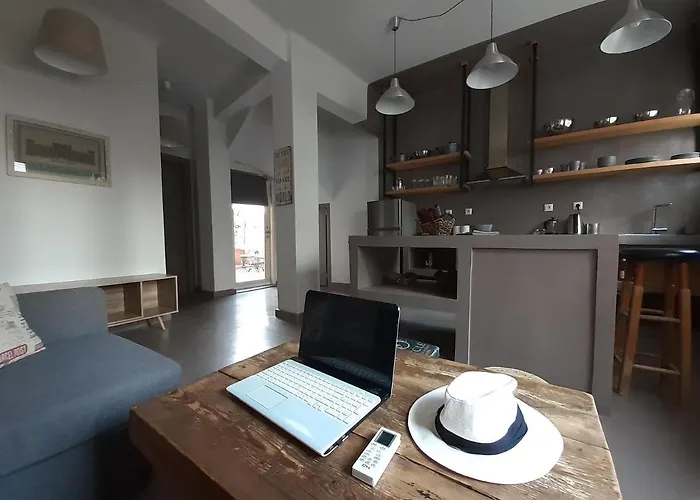 Plakes Luxury Apartamento *