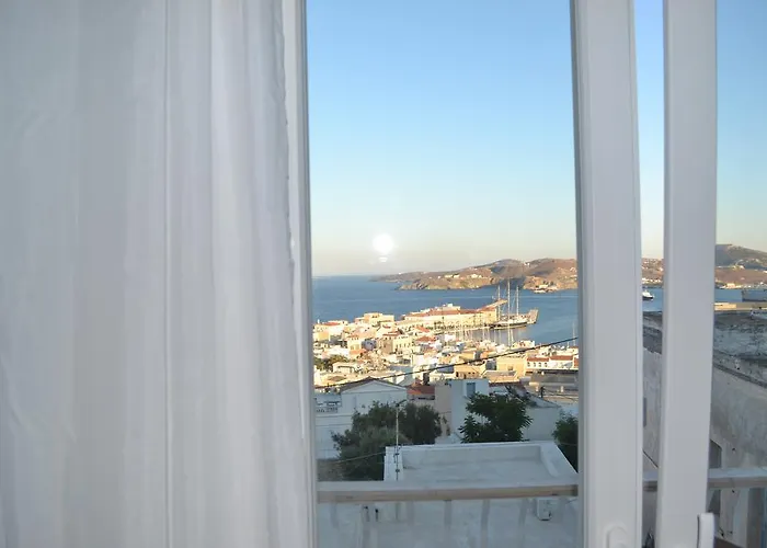 Plakes Luxury * Hermópolis